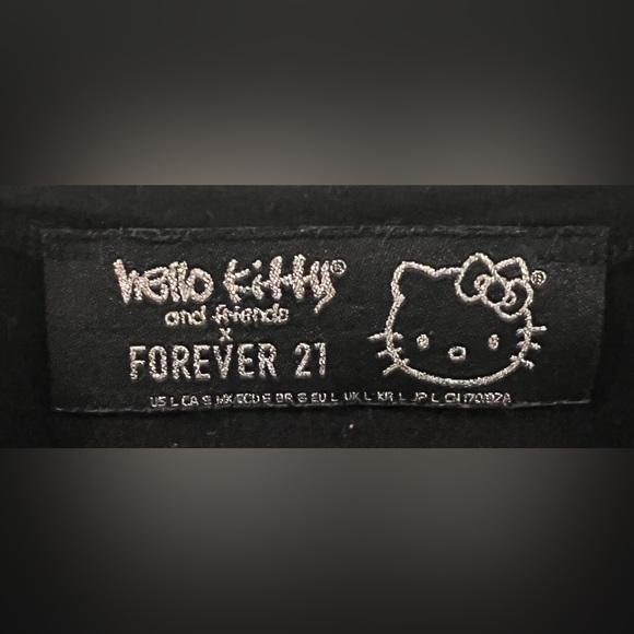 Forever 21 *Hello Kitty* collection- Size Large Crop top/ Great used condition - Picture 3 of 3